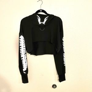 Women’s pull over hoodie cropped